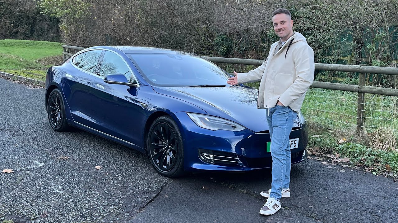 Стоит ли покупать Tesla Model S 90D 2016 года? Тест-драйв и обзор!