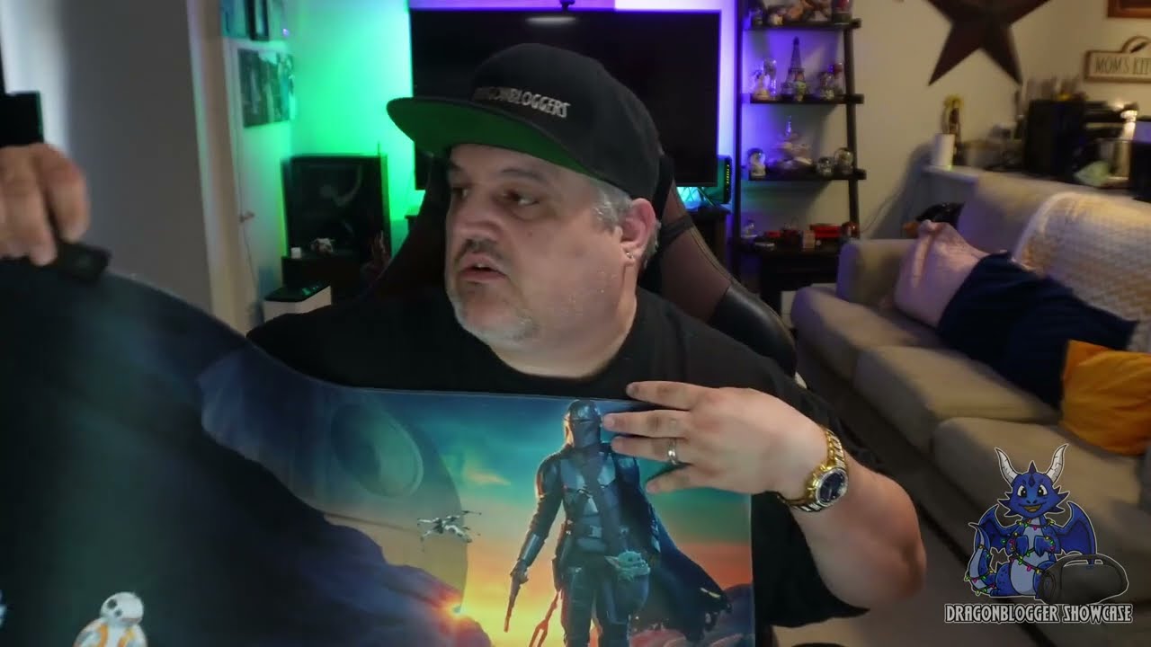 Review of SUIBIAN Star Wars Mandalorian Large Oversized RGB Gaming Mouse Pad