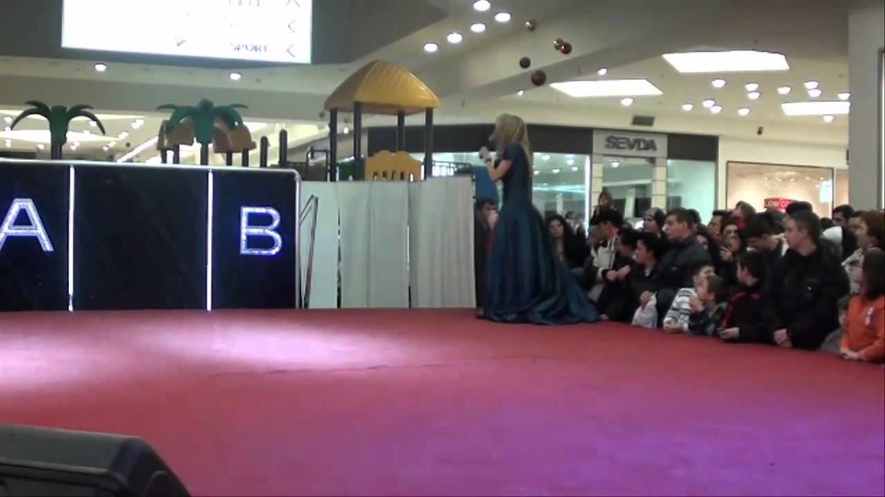 Andreea Balan - concert GrandArenaMall - 12.02.11