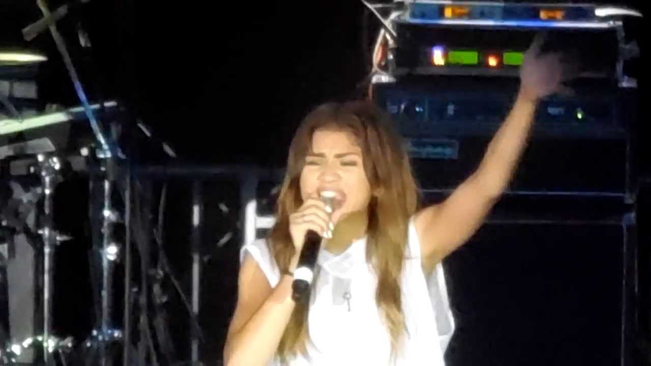 Zendaya 