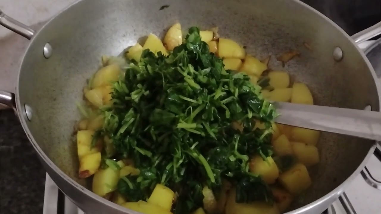 Sardiyon Ki Jaan or Shaan Methi Ki Sabji...#viralvideos #food #cooking #recipe 