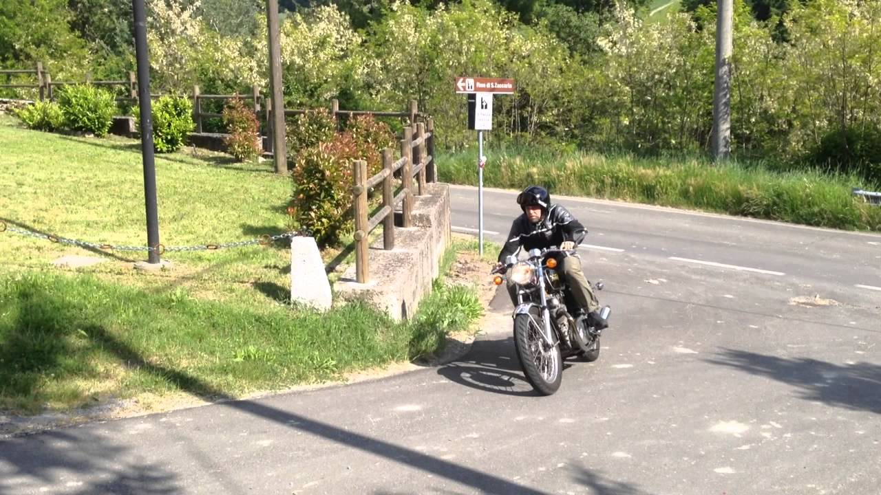 Norton Commando Roadster 750 - Italy