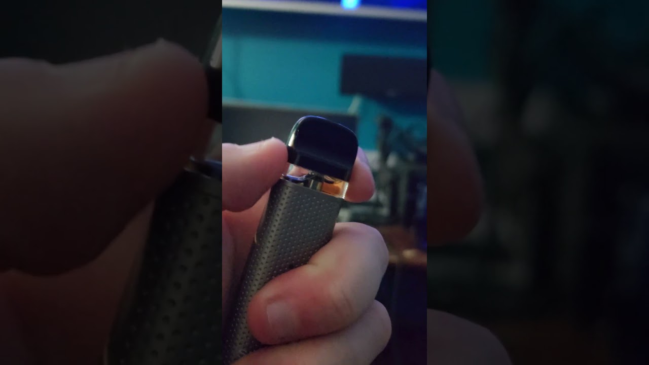 how to take off the top of a Smok vape
