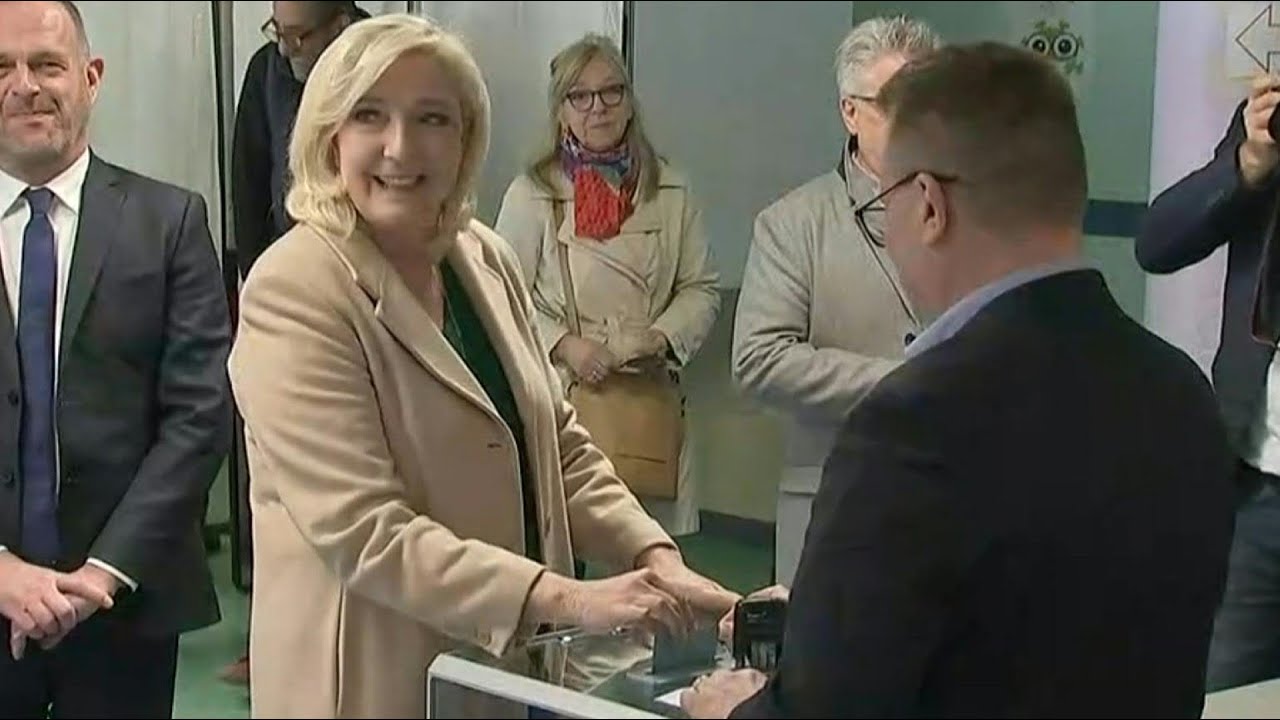 Présidentielle 2022: Marine Le Pen vote à Hénin-Beaumont | AFP Images