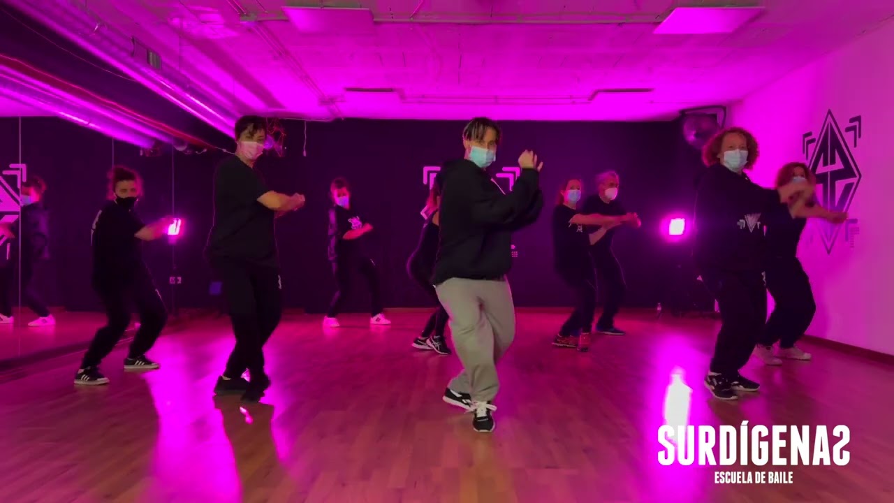DANZA URBANA PREMIUM - TRAKAT&Aacute;