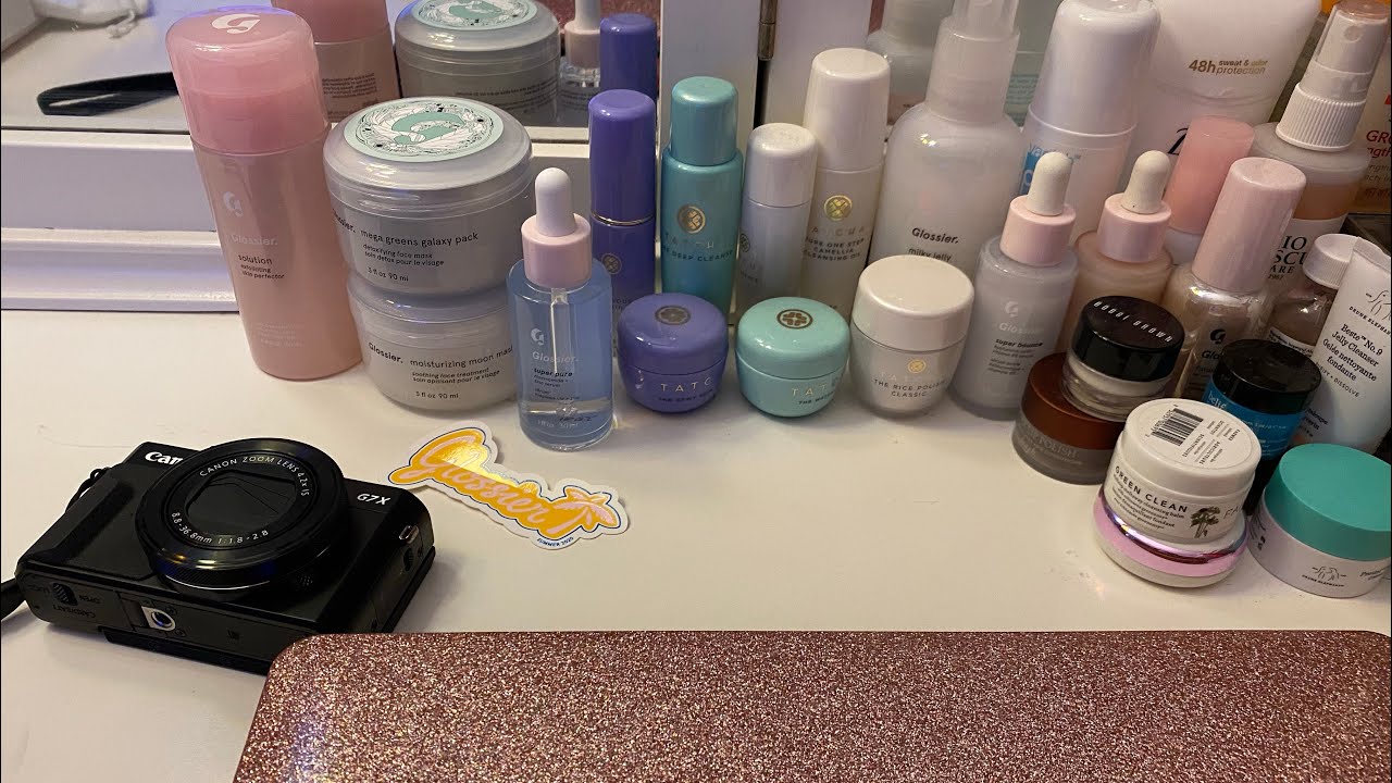 ASMR - Glossier Mini Haul / Unboxing - Tapping, Crinkles, etc ( NO TALKING)