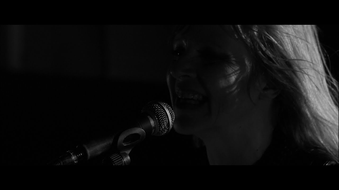 VOODOO BEACH - DIE HAND (Official Video)