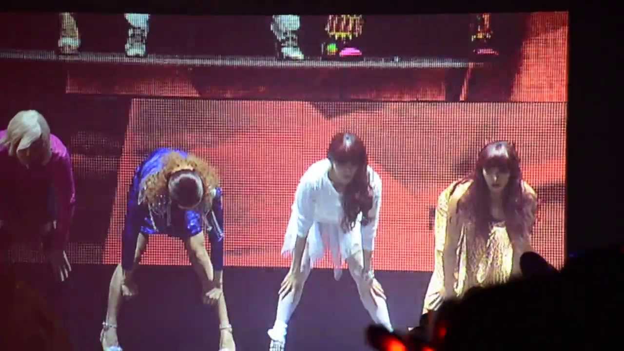 09/11/13 - Super Junior performing Sistar - Alone at SS5 London