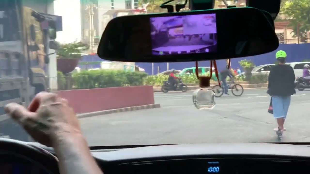 GOING TO THE WORLD CENTRE MAKATI