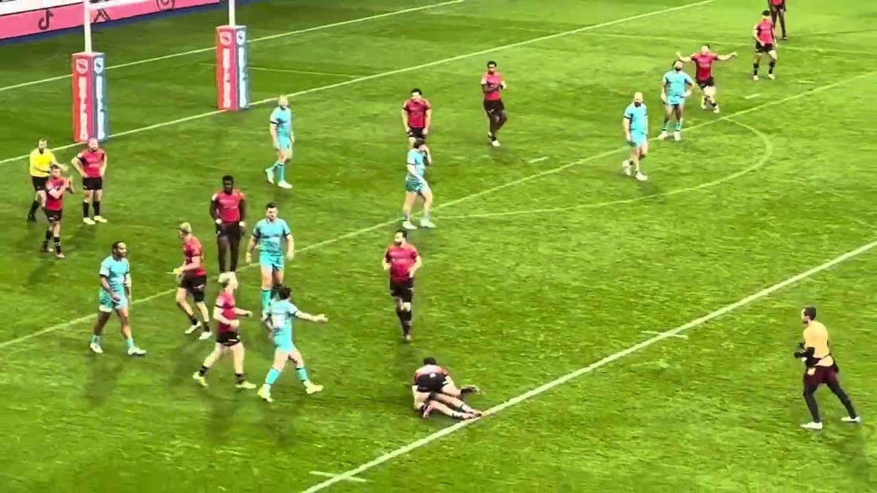 Huddersfield Giants v Salford 