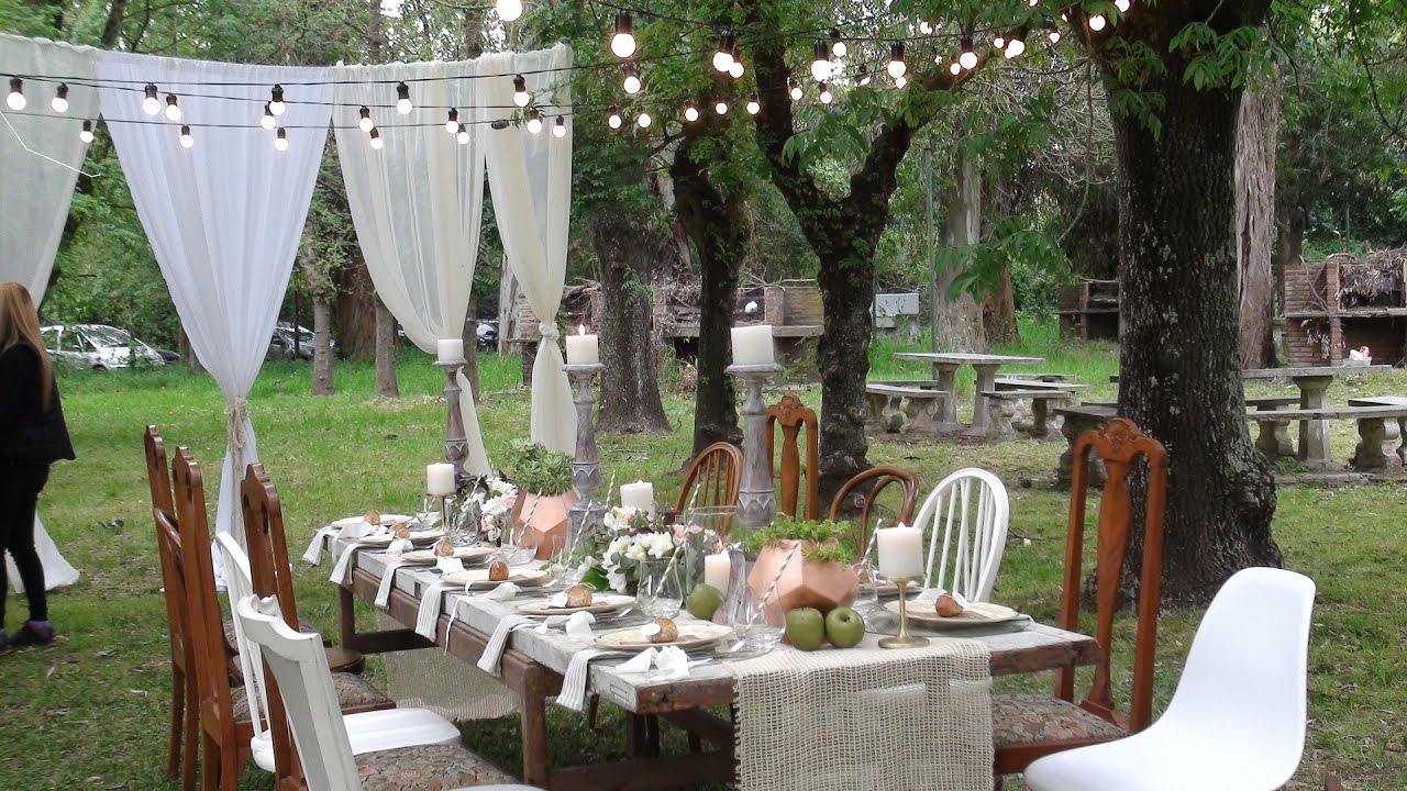 Sociedad Creativa - Mesa para los novios al aire libre - Argenprop  ART y DECO