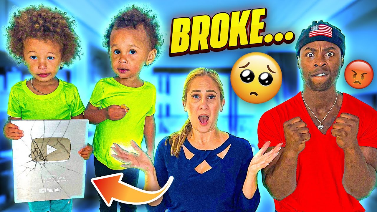 The Presidential Family Finally gets their YouTube Plaque but this happens!!
