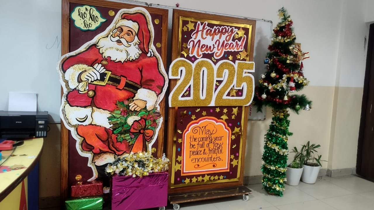 New Year Decoration Idea , bulletin boards for new year, 2025 bulletin board decoration idea