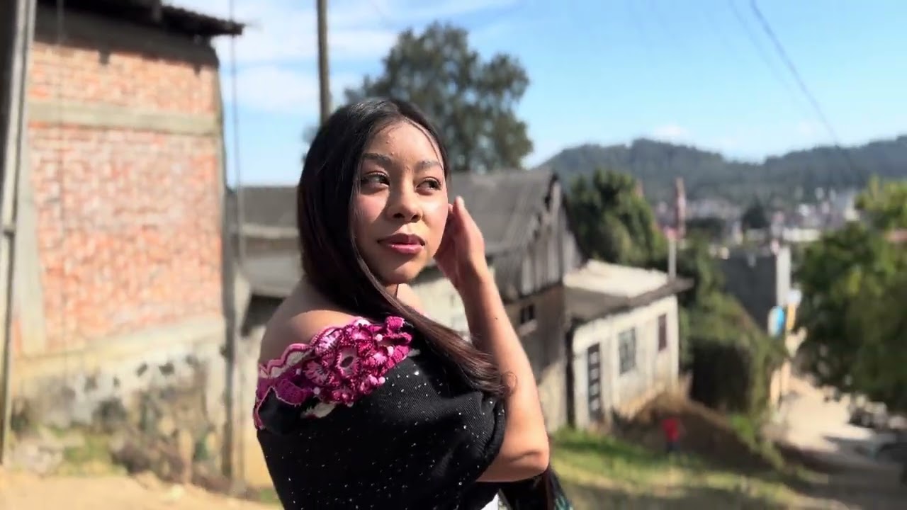 Tanimu tumbicha de Pamatacuaro Pirekua Tzitzikii sapichu , dueña de mi corazón autor Alex luna 