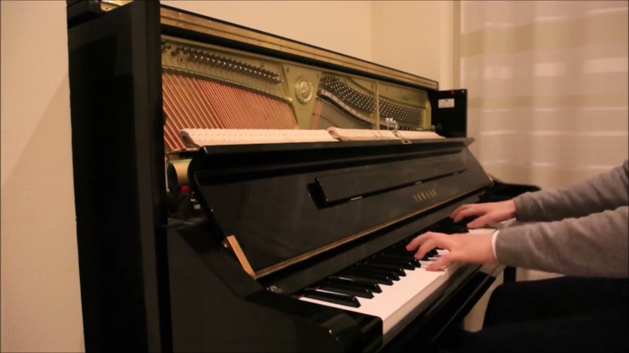 Merry Christmas Everyone - Shakin' Stevens | Piano Cover by Julian Zeger