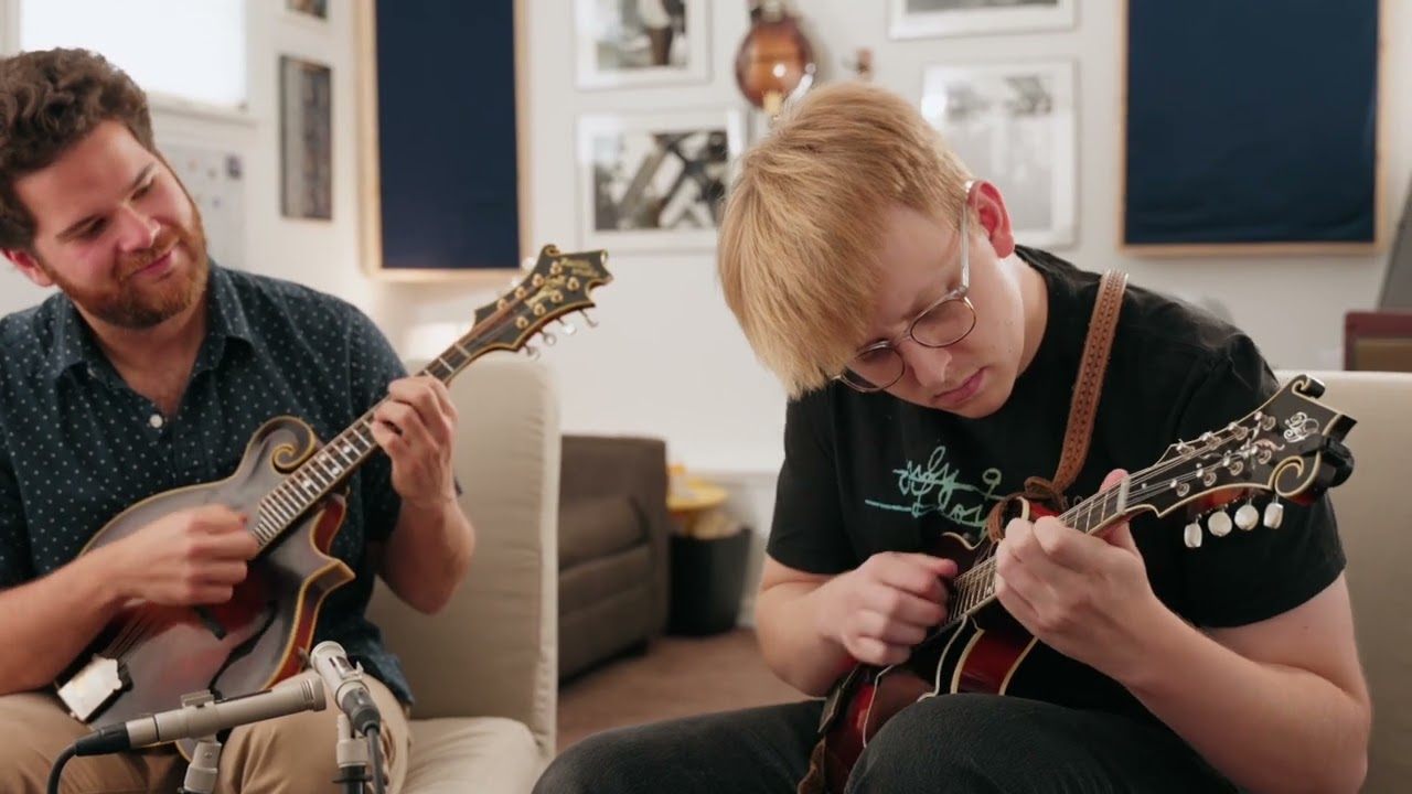 "Old Tennessee River" played by Thomas Cassell & Casey Campbell