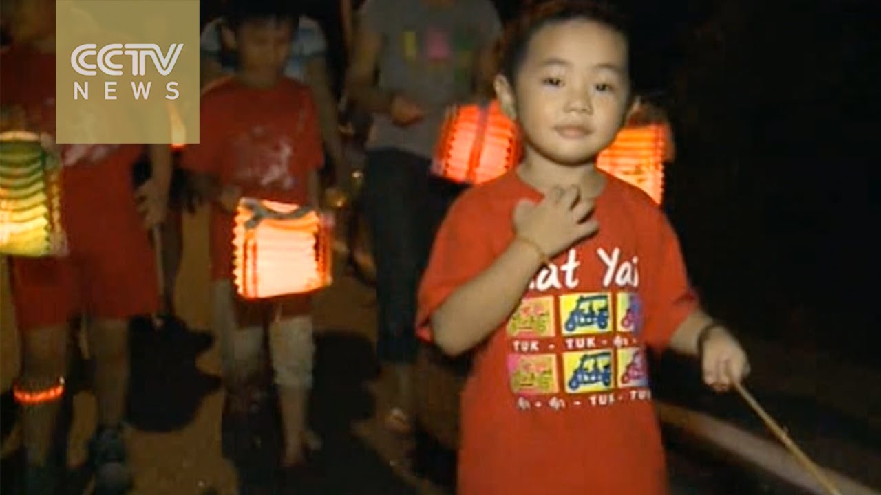 Mid-Autumn Festival: Lantern parade lights up Malaysia's sky