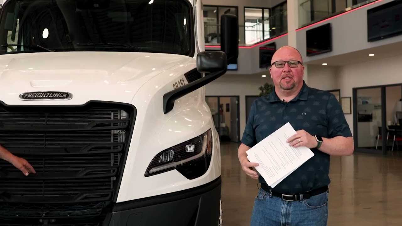 Tour the All-New 5th-Gen Freightliner Cascadia