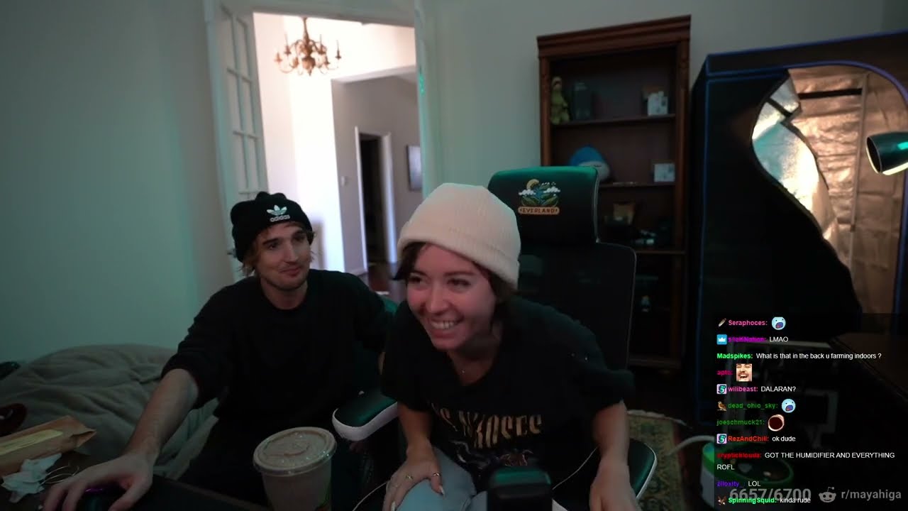 Chilling with Maya while she does a Mitch Jones cosplay [07-Apr-2022]