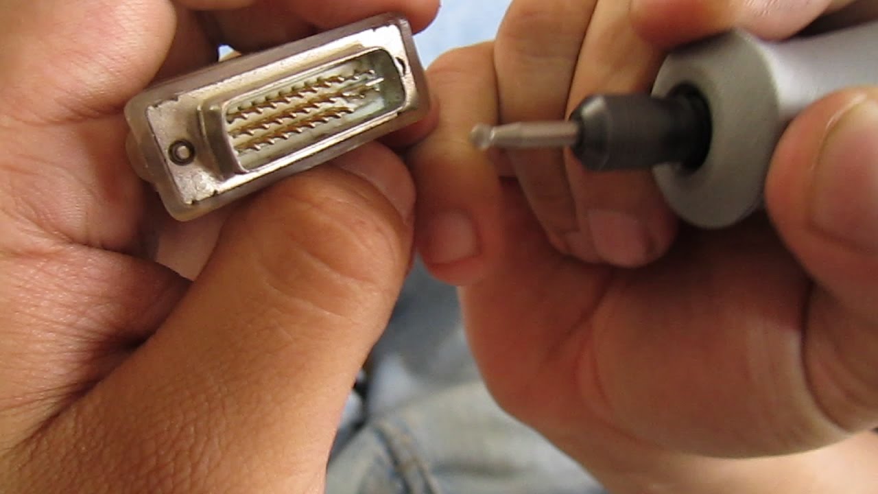 To make DVI-I fit DVI-D - Will it work?  / Vlog  Jan. 26, 2017