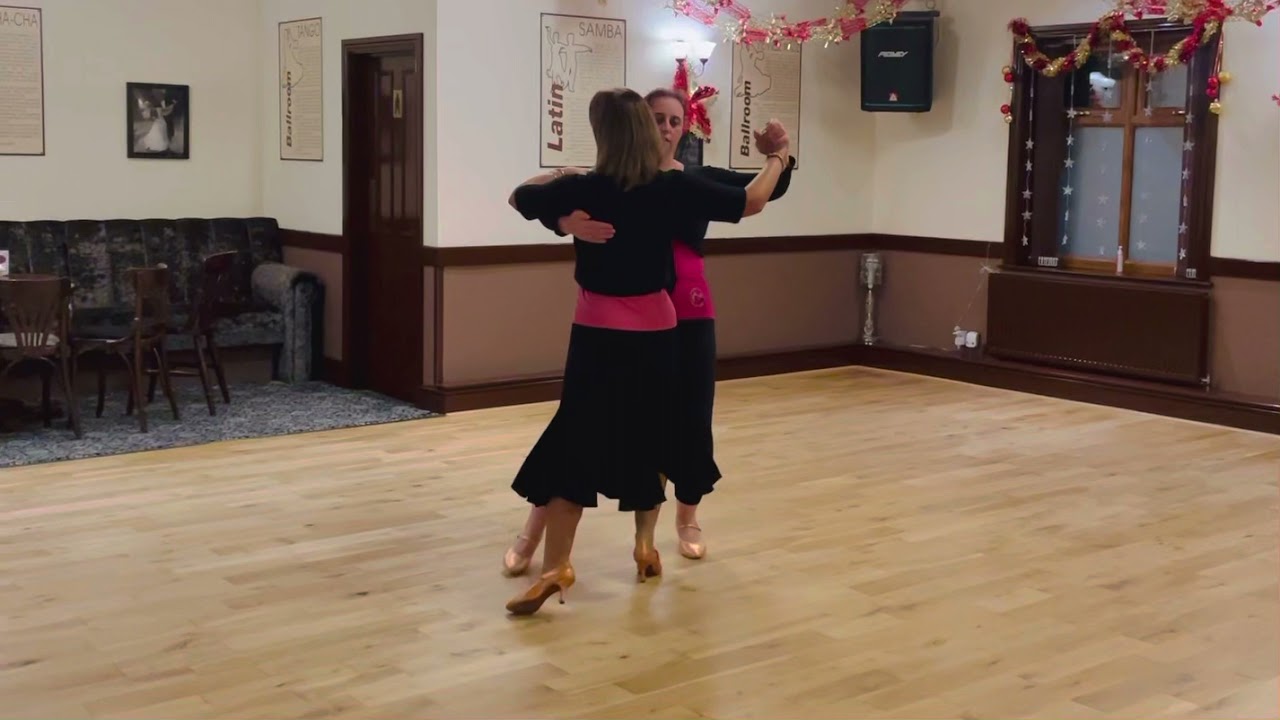 Basic Slow Foxtrot - Beginners Class