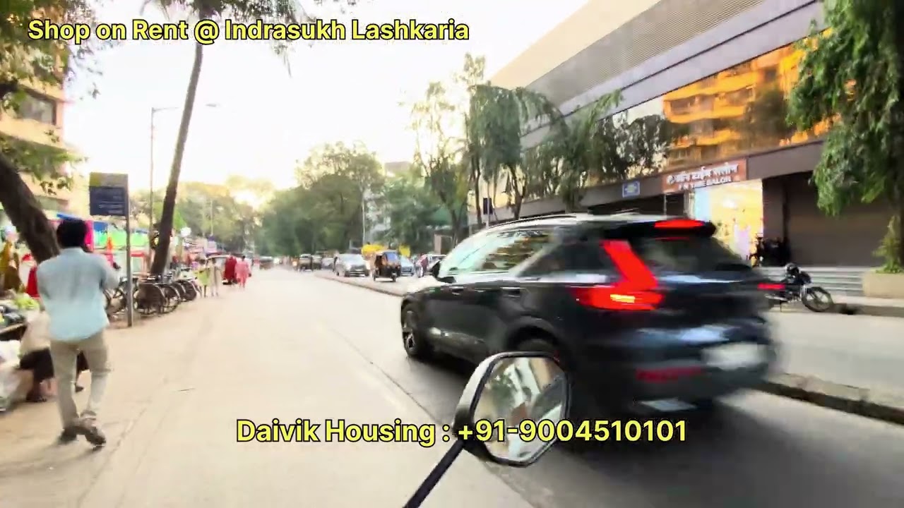 High Footfall Commercial Shop | Four Bungalows Main Market | Andheri West call 9004510101