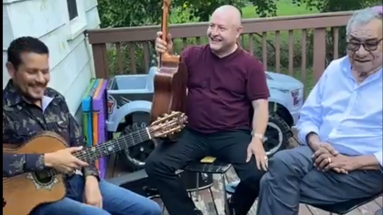 CANTANDO JUNTO CON HERMANO ELI DESDE MARYLAND ESTADOS UNIDOS
