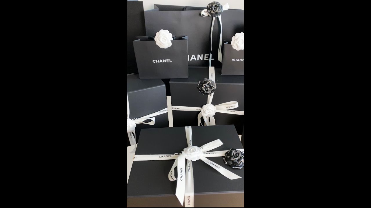 Chanel 20C Gabrielle Hobo Medium Unboxing / Review