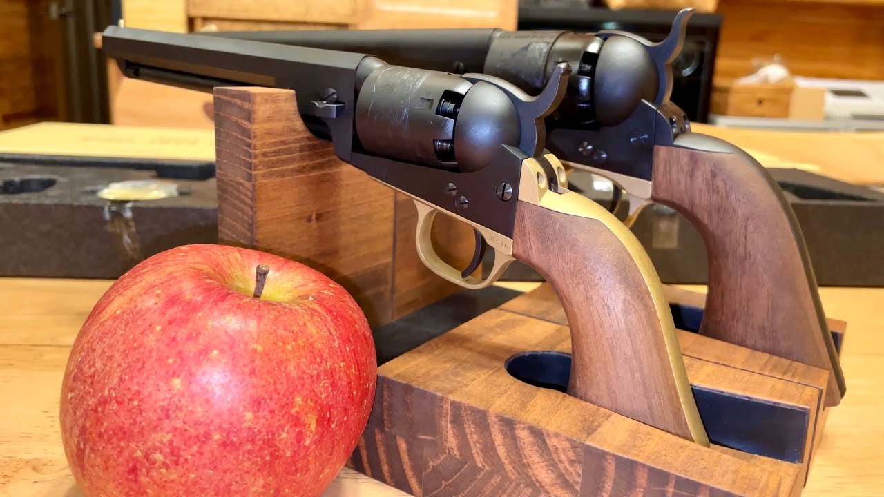 Colt Model 1860 and Model 1849 Pocket Percussion Revolver (Craft Apple Works) ∮ Old style gun