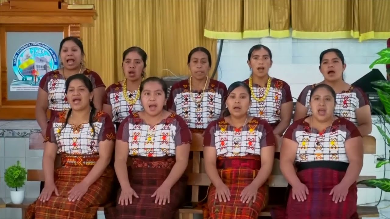 CORO FEMENIL LAS BELENITAS, CORONA A NUESTRO SALVADOR