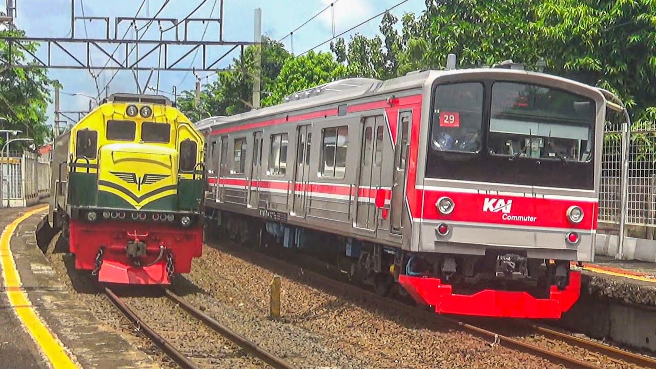 LOKOMOTIF VINTAGE DINAS DI JAKARTA!! HUNTING KERETA API DAN KRL COMMUTER DI STASIUN PONDOK JATI
