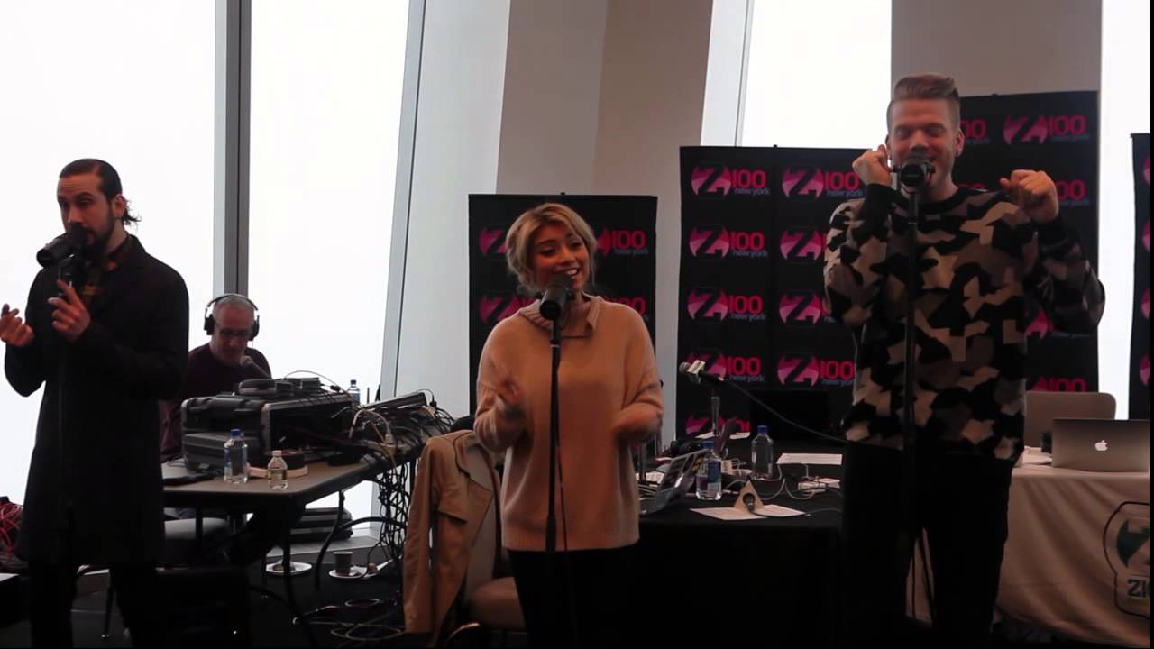 Pentatonix - “Can’t Sleep Love“ Acoustic | Elvis Duran Live