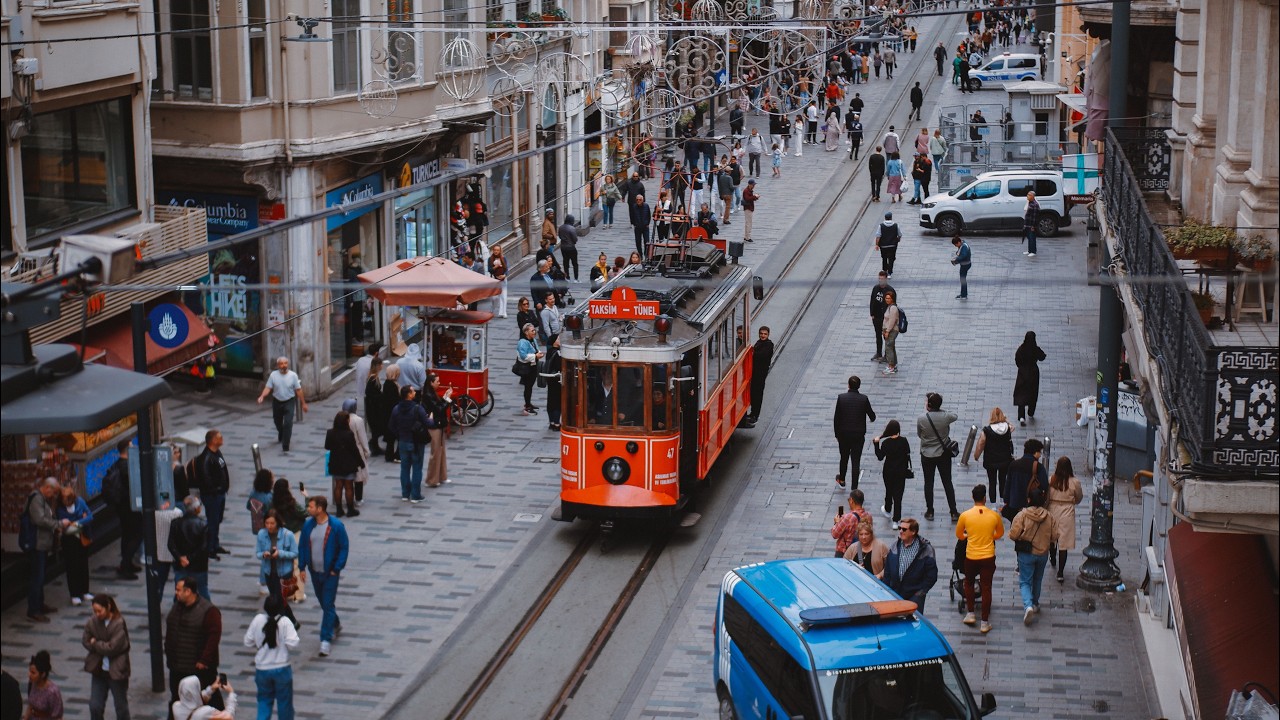 Walking Tour in Taksim Square Istanbul 4K