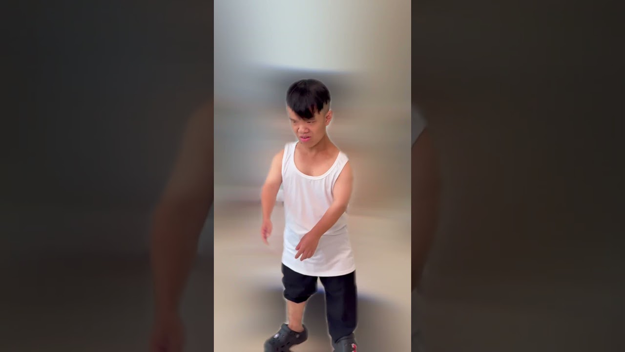 Small vs Big [I AM BEN] #beneagle #kungfu #martialarts #action #comedy #funny #viral