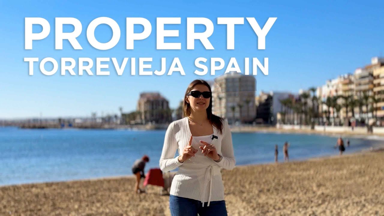 Buy a property in Spain 🌊🌴 Inside a Stunning Beachside Apartment Tour!