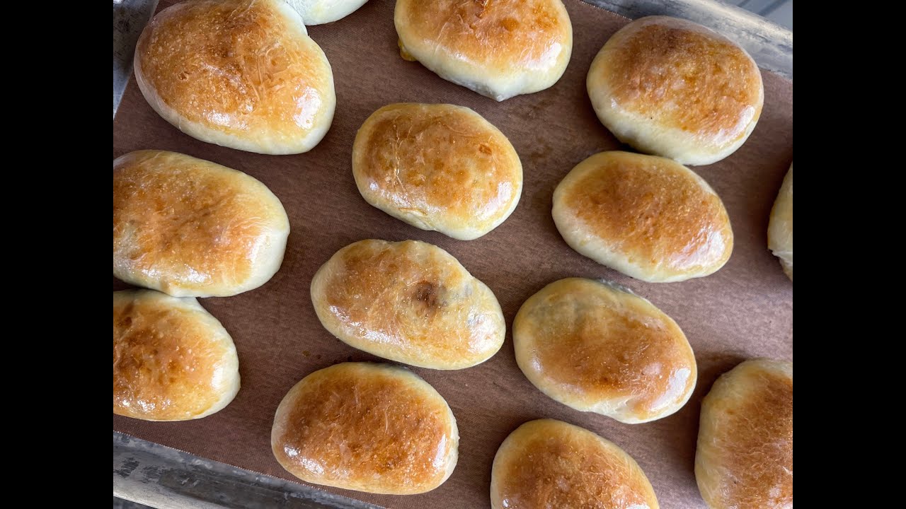 meat buns (pyrizhky) | from: alana
