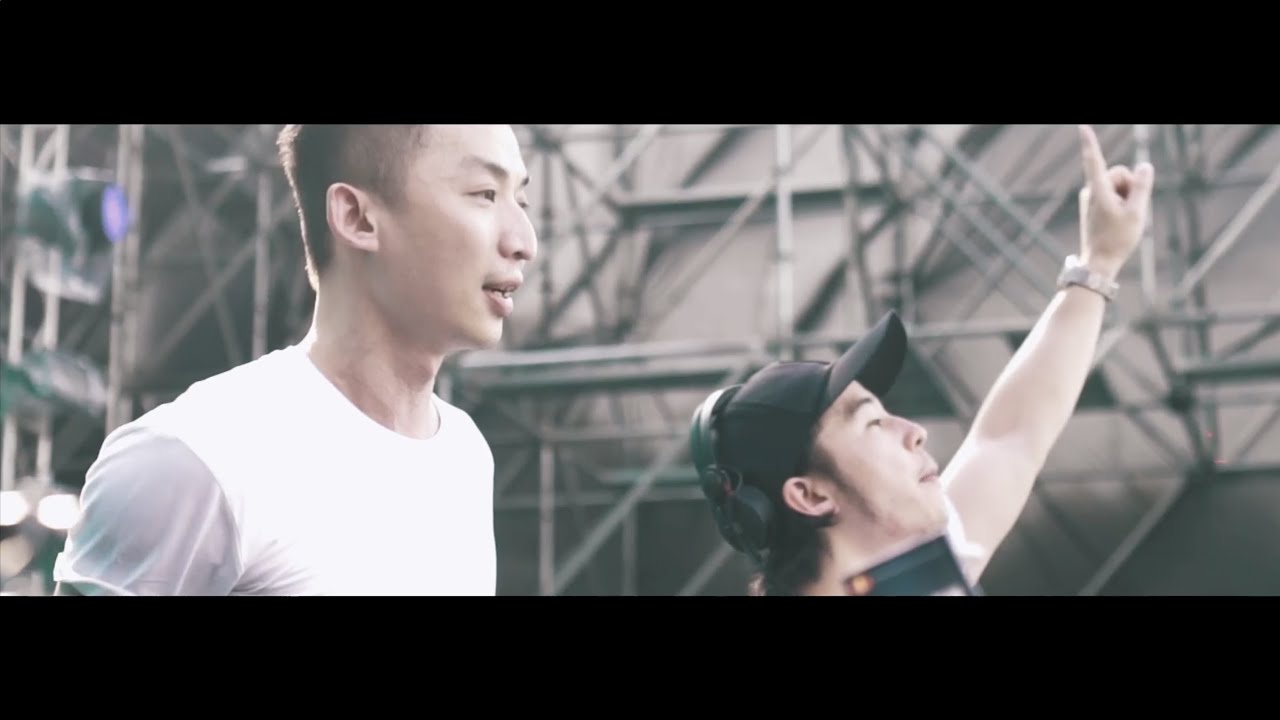 GOLDFISH + BLINK - Summer