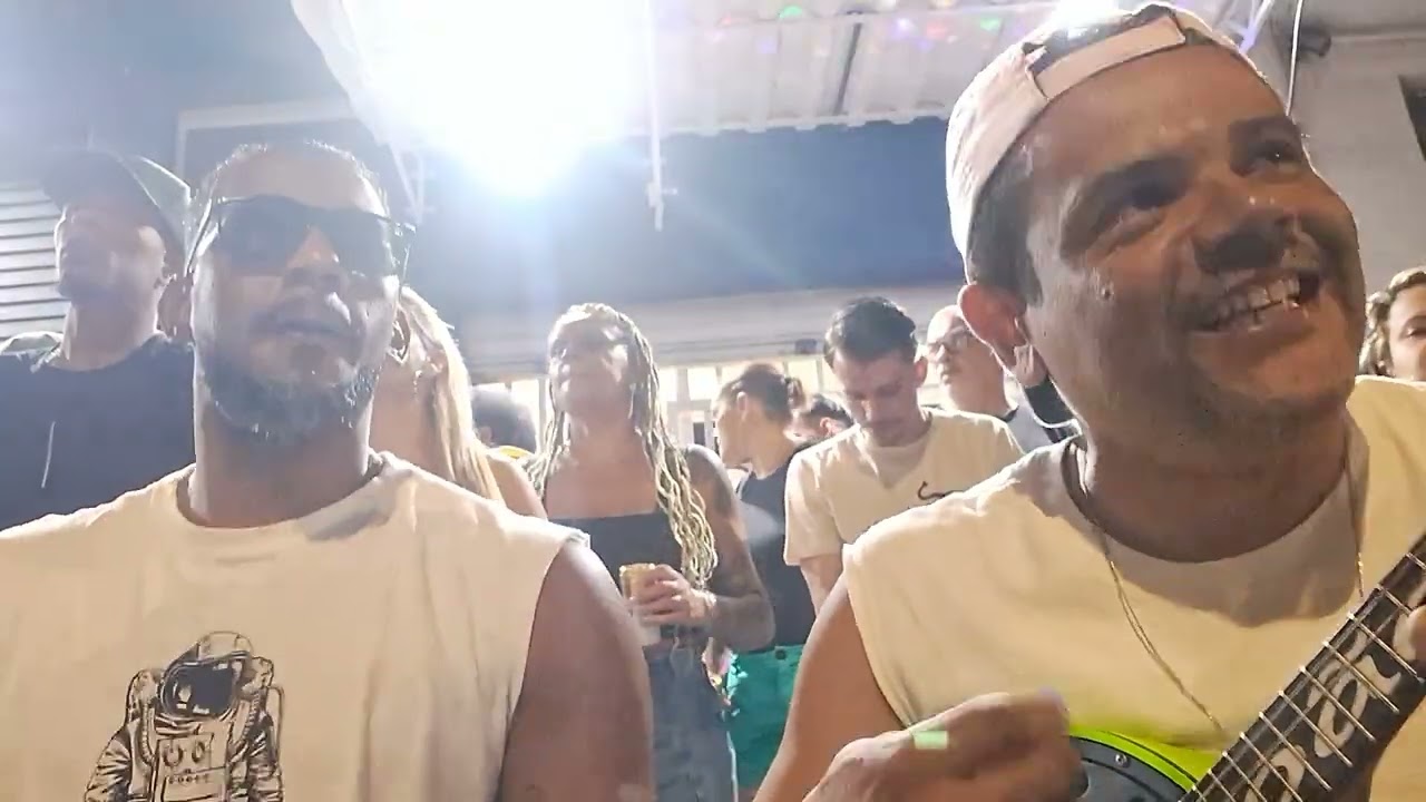 Samba de roda. João do banjo Rio pequeno Butantã sp. Vem conhecer também 
