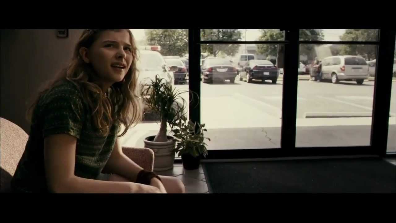 Chloe Grace Moretz: Texas Killing Field Clips: God's Too Busy For Me(HD)