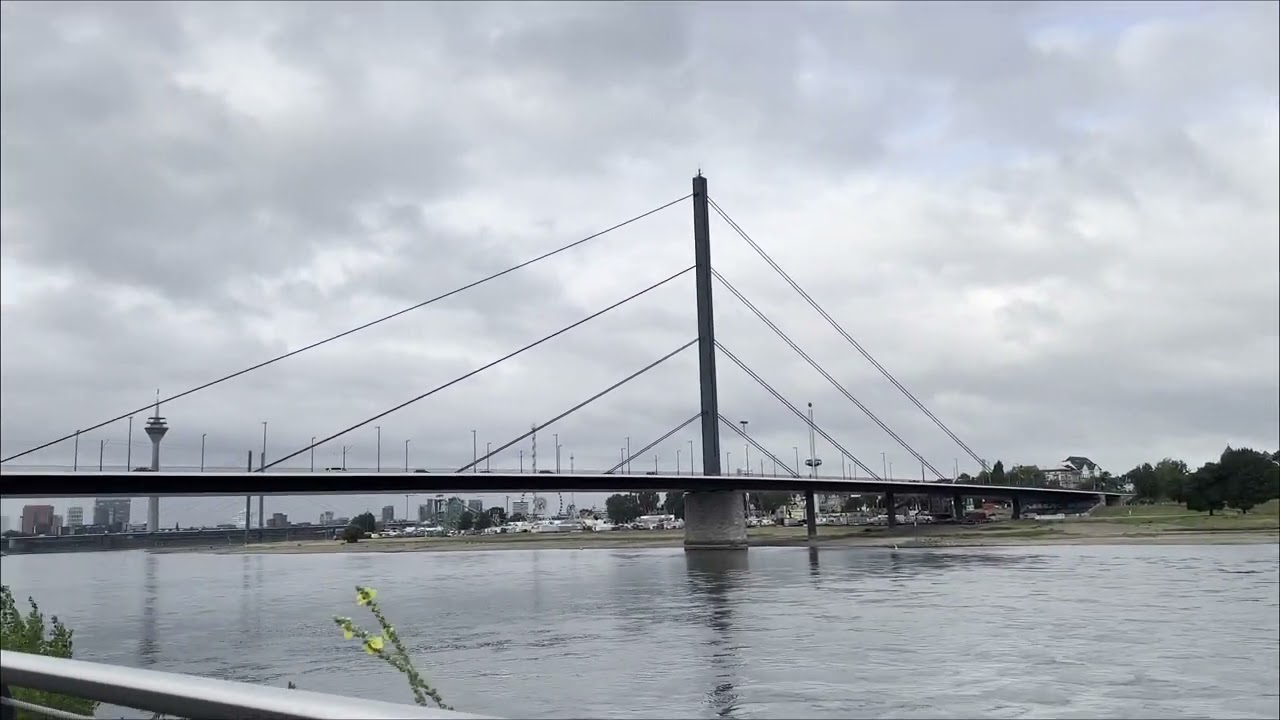 Düsseldorf Walking Tour | Altstadt to Oberkassel | 4K