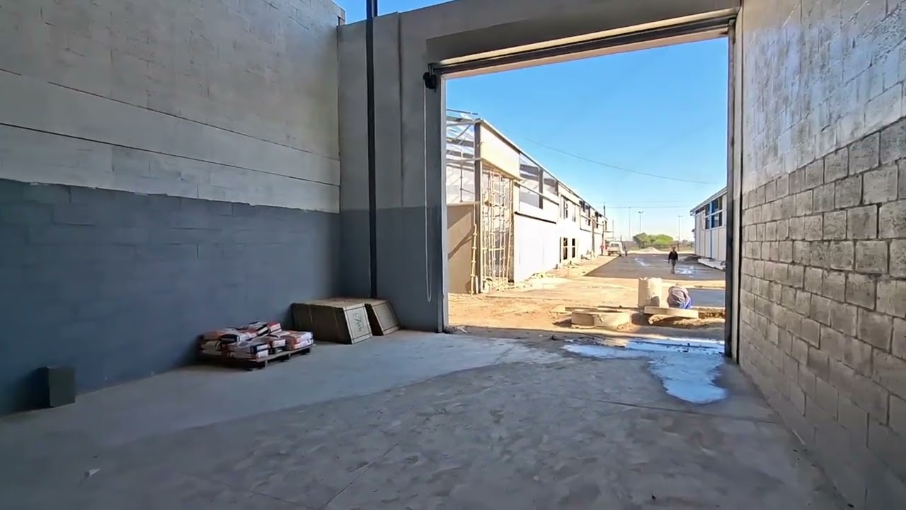 717m&sup2; Industrial Warehouse To Let in Blackheath- unit 6