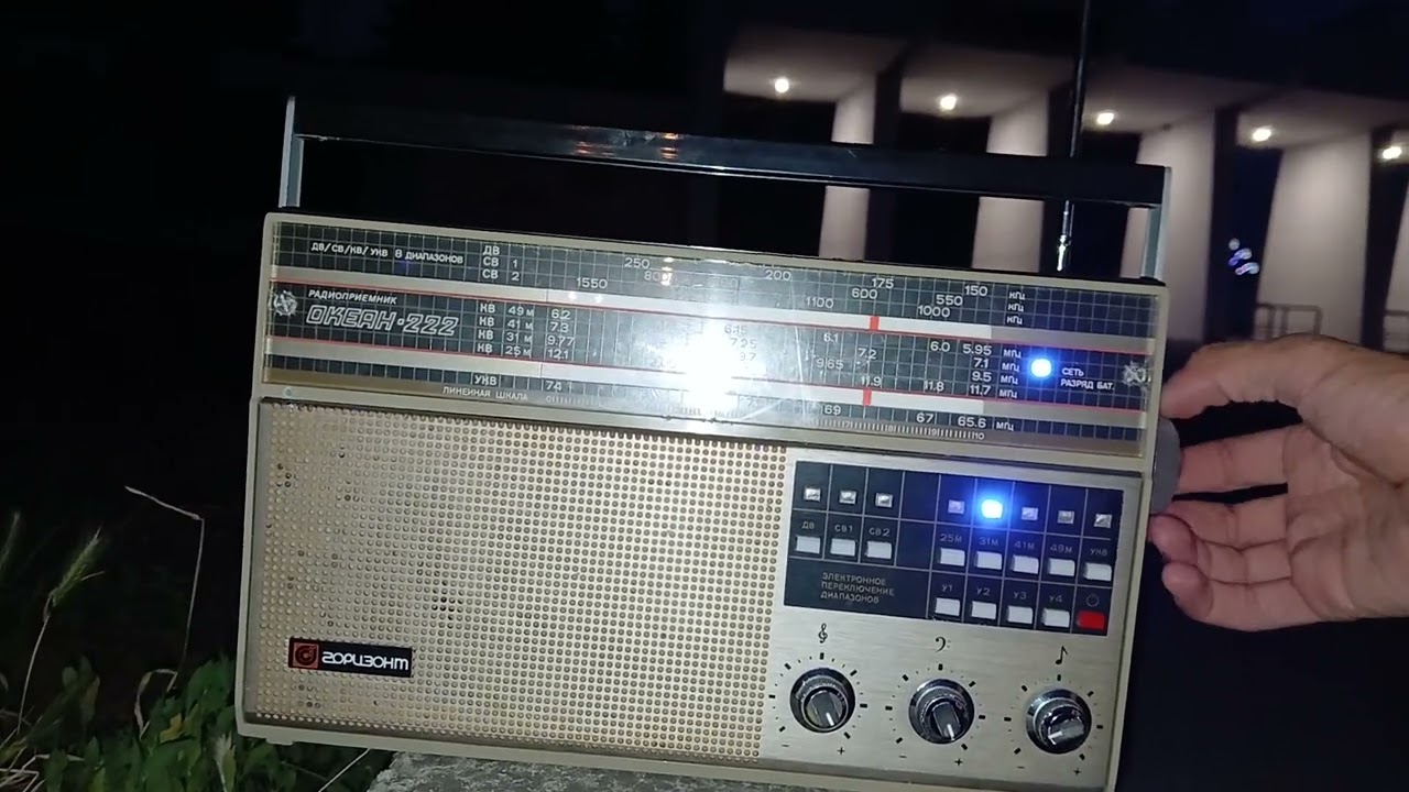 OCEAN RP-222. 31, 25m shortwave bandscan during the night!