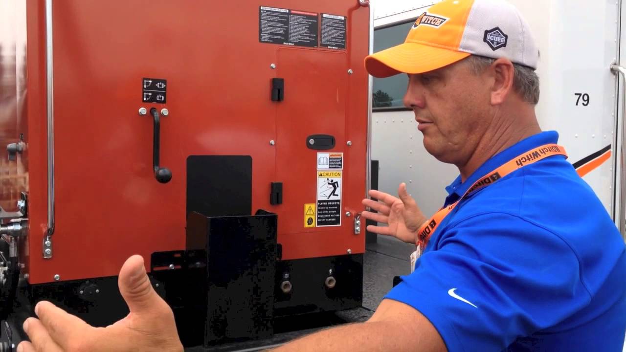 Ditch Witch intros JT60 HDD, FXT50 Truck Vac at ICUEE 2013