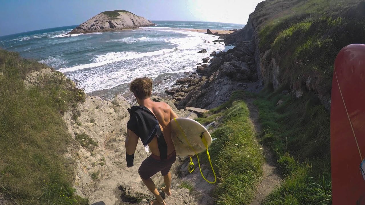 Summer surftrip 🏄🏻‍♂️por Cantabria ✅ *Sol y buenas olas!*