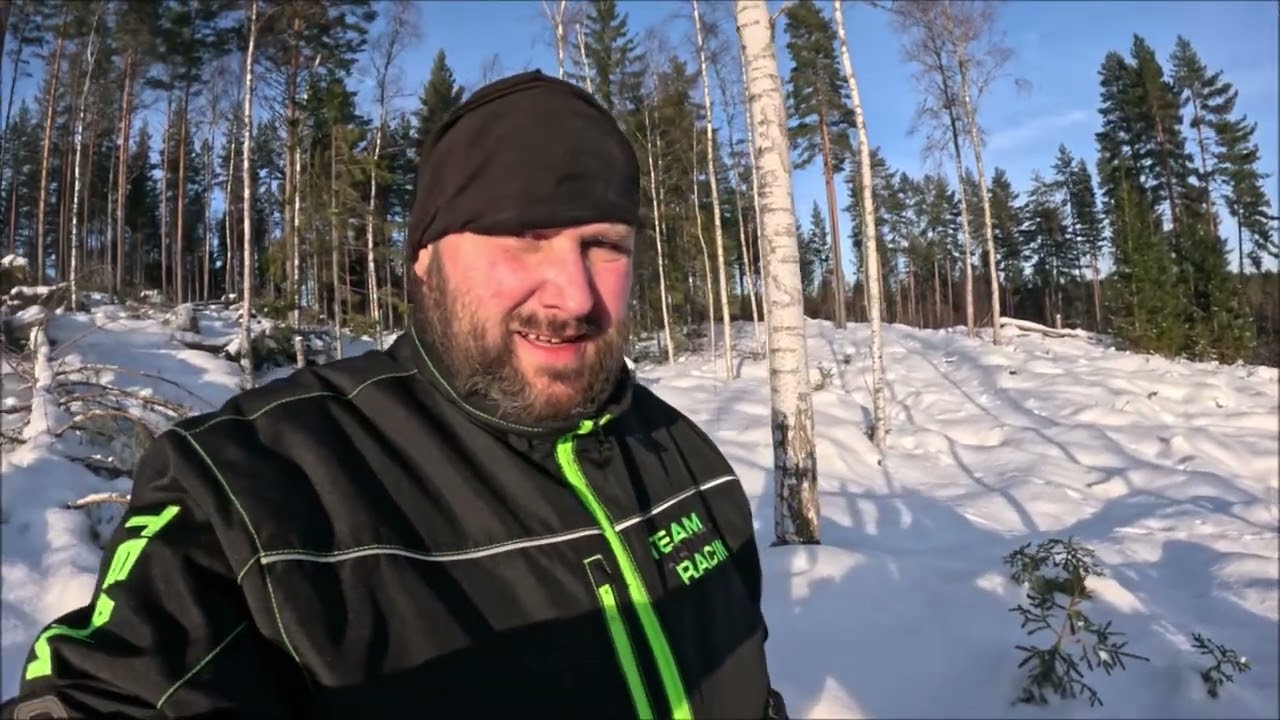 Ute en sväng för att se över skoterleder
