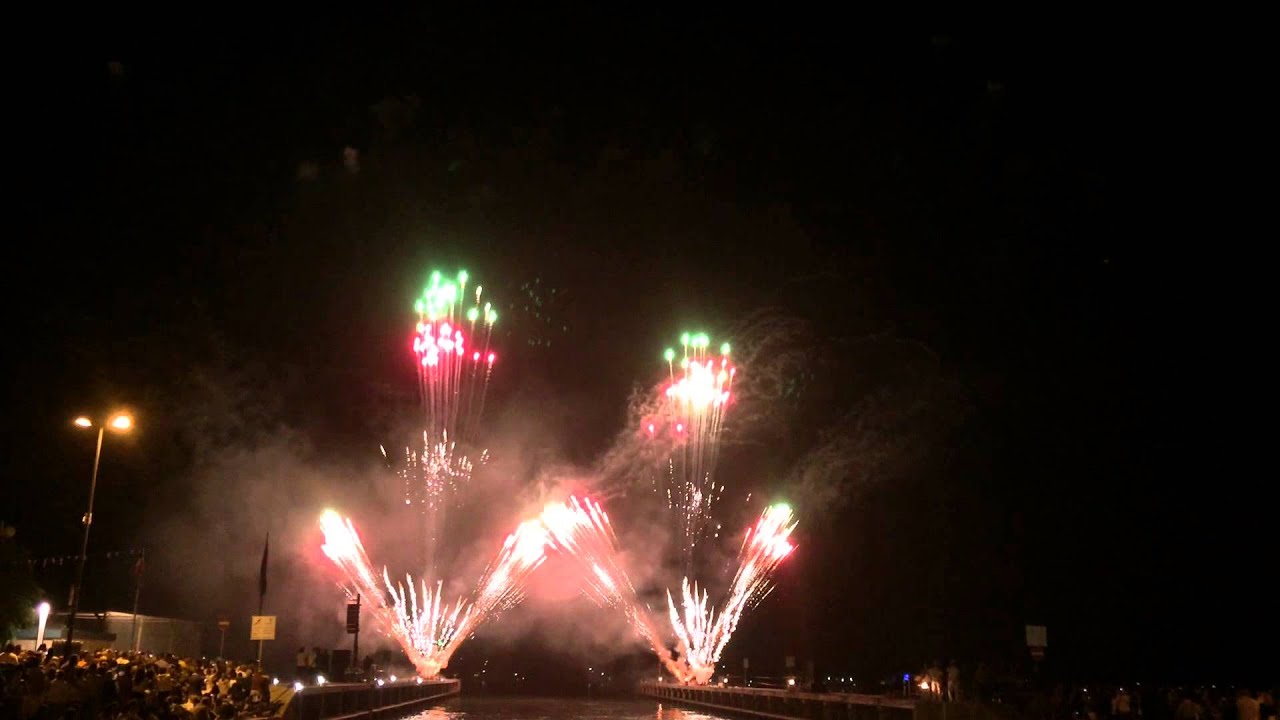 Fuochi d'artificio a Bellaria Igea Marina - Ferragosto 2014 - Terzo Spettacolo - bagnopiciacia.it