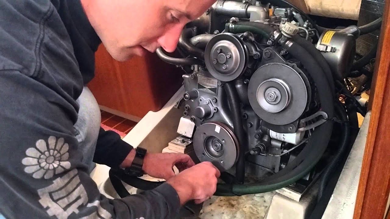 How to do a Yanmar 2GM20F Engine service