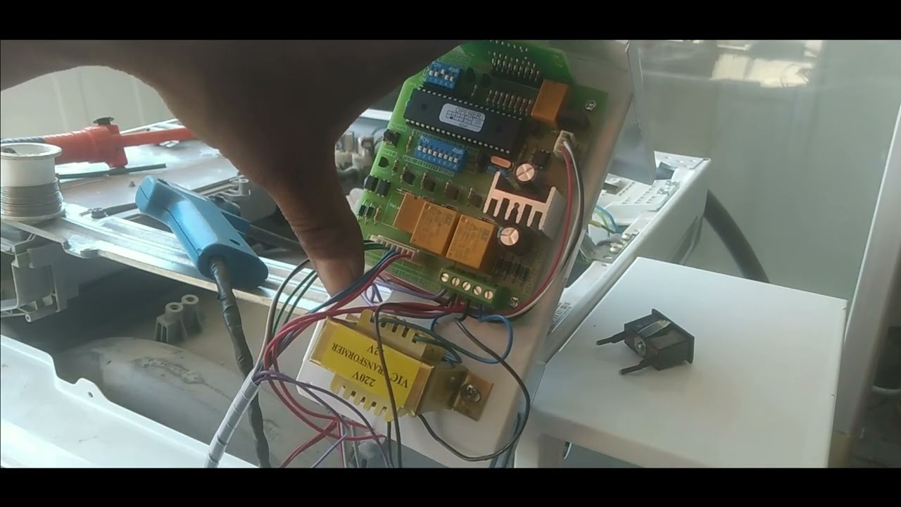 ติดตั้งกล่องหยอดเหรียญฝาหน้าระบบสัมผัส