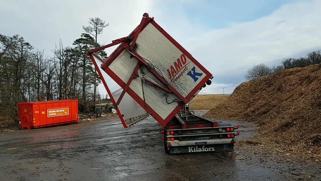 Scania 580 flisbil, Hur funkar den?