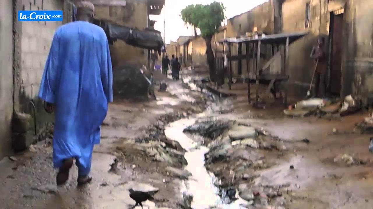 Abidjan, vivre avec les morts